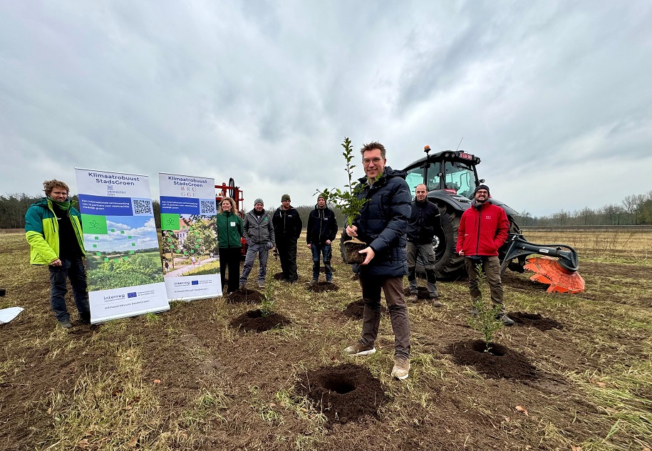 Proefaanplantingen in Beisbroek voor een toekomstig klimaatbestendig bosbeleid